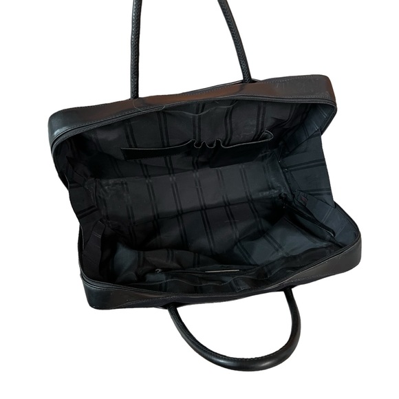 Tumi Executive Laptop Bag, Black Leather and Fabric Mix - Picture 7 of 11